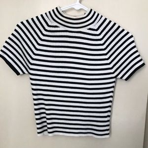 Kendall & Kylie crop top